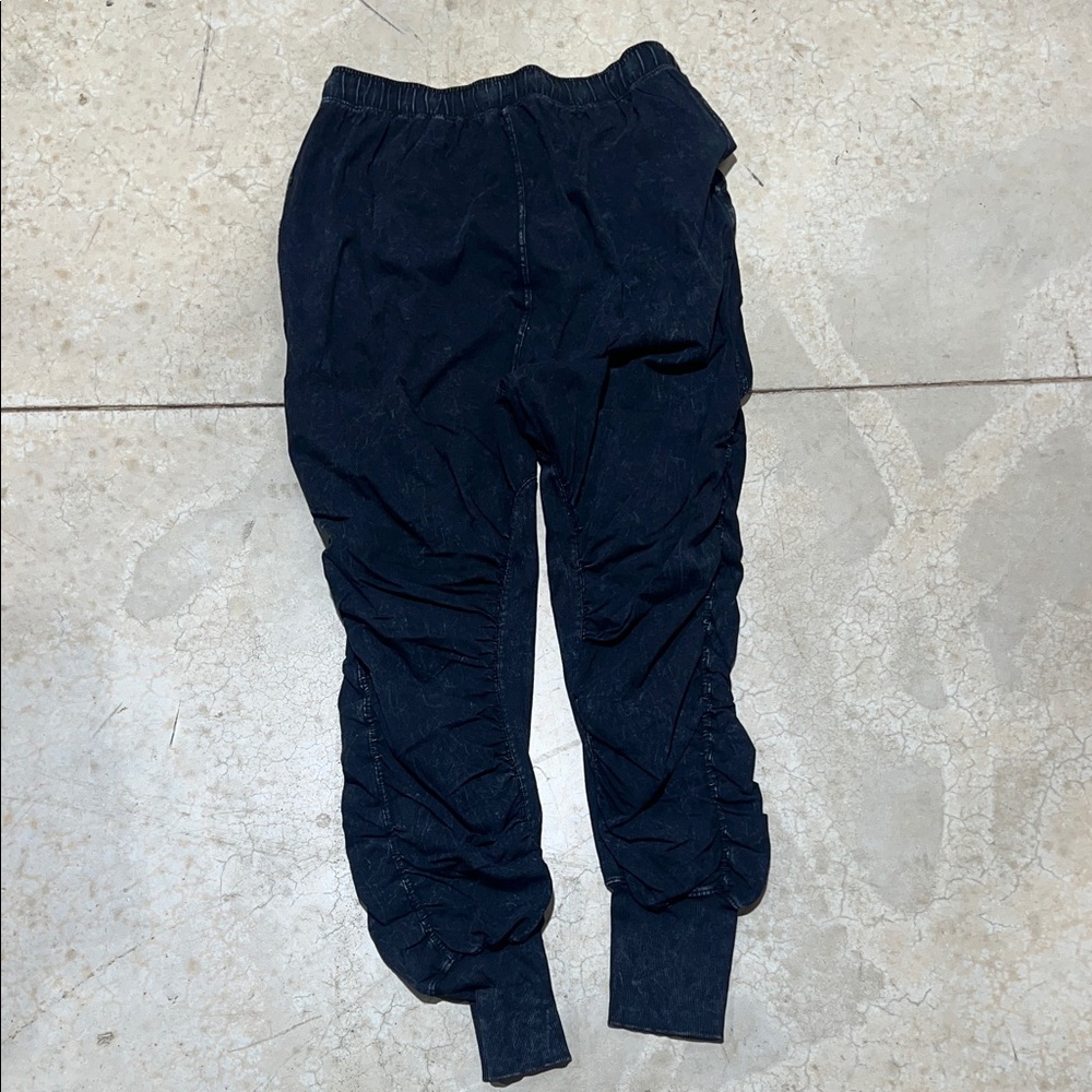 Free People Black Shirred Joggers - Picture 6 of 7